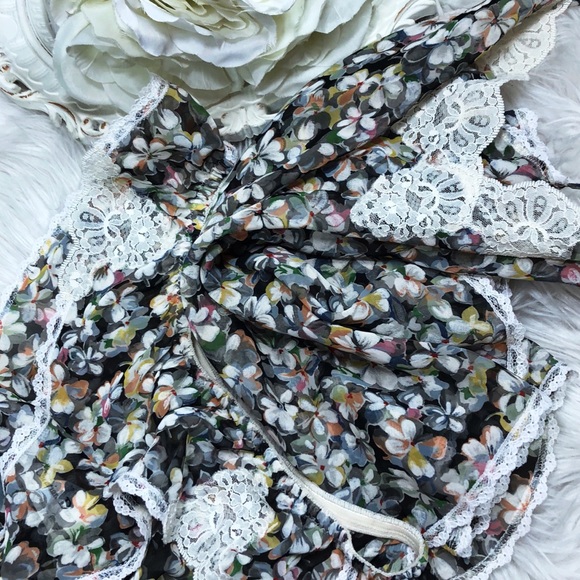 SOLD🌹Vtg Christian Dior Floral Chiffon Sleep Set - Picture 5 of 5